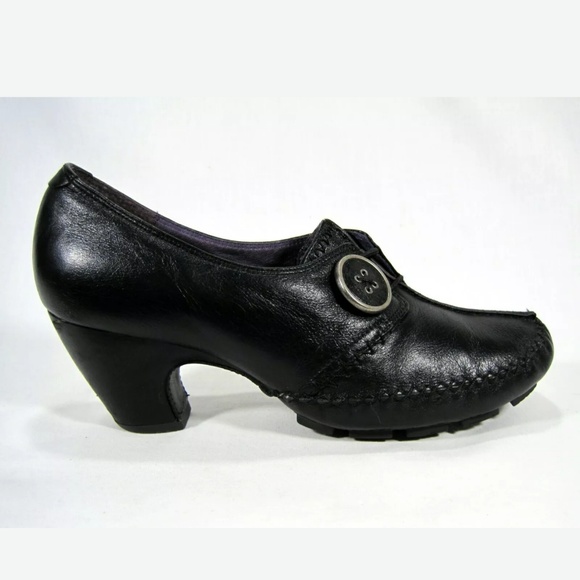Indigo (By Clark's) Black Leather Pumps Size: 8.5M - Picture 2 of 8